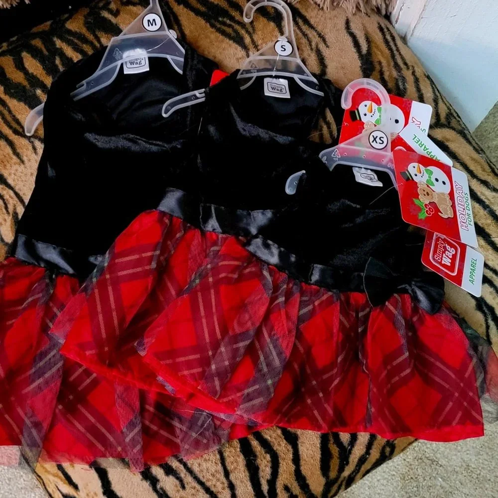 Pet Dress Dog or Cat Black Velvet and Plaid Holiday xs med ea. New!